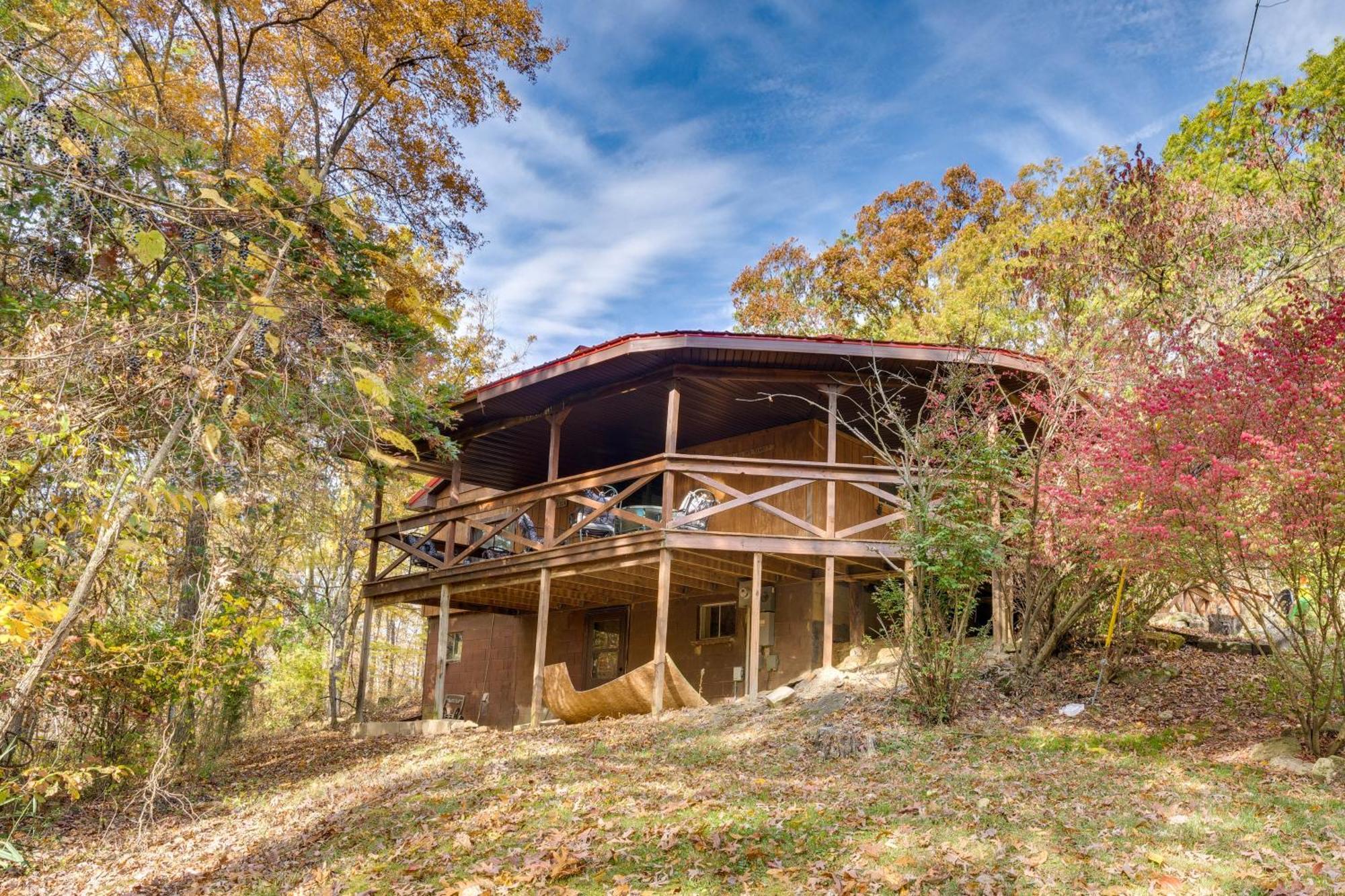 French Lick Getaway With Deck, Grill And Fire Pit! Villa Eksteriør billede
